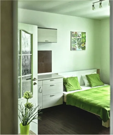 Pohled do apartmánu od vstupních dveří